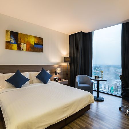 Best Western Plus Wanda Grand Hotel Нонтабури Екстериор снимка