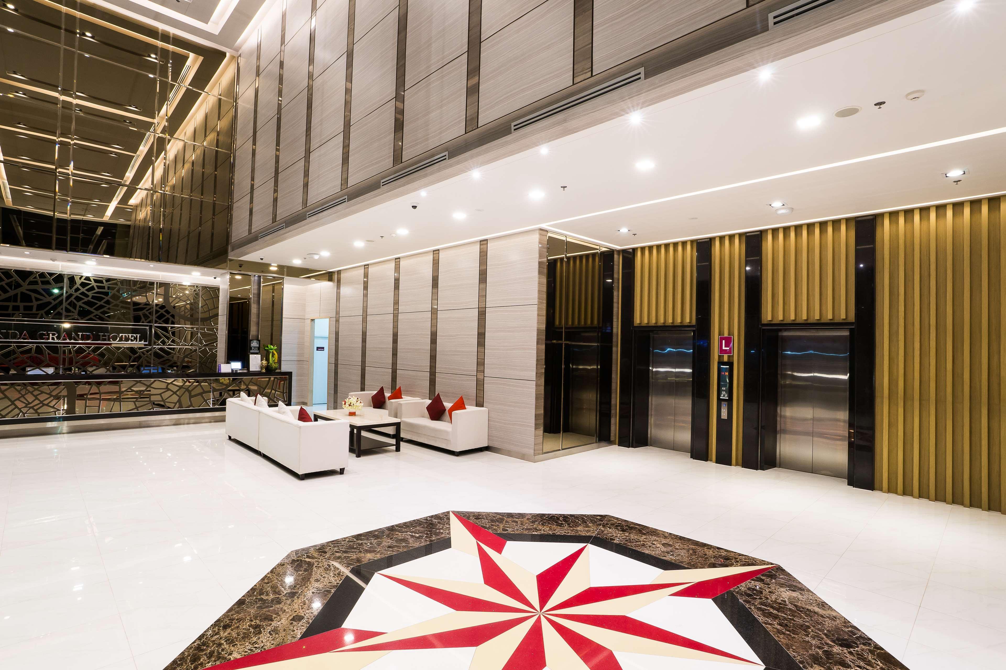 Best Western Plus Wanda Grand Hotel Нонтабури Екстериор снимка