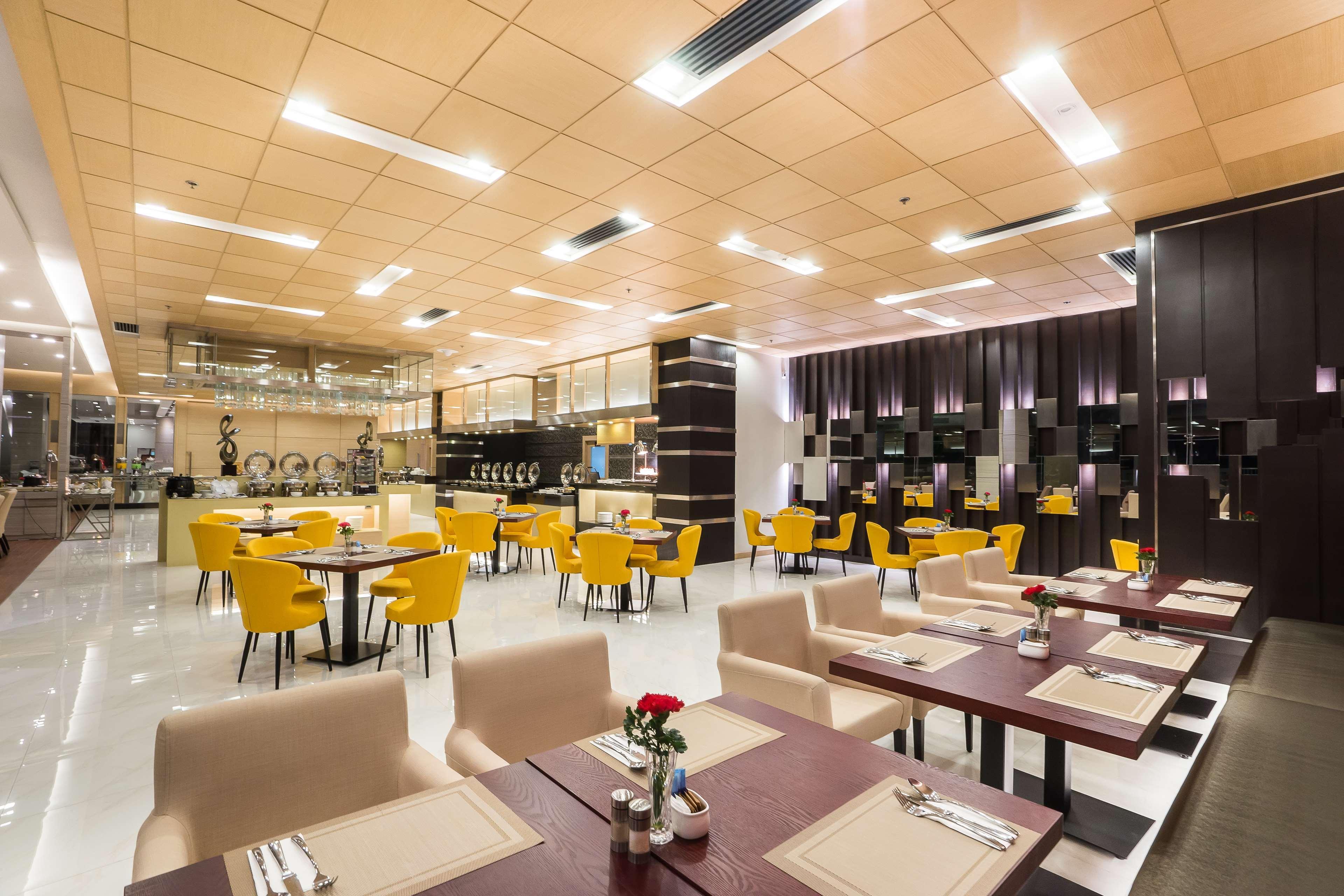 Best Western Plus Wanda Grand Hotel Нонтабури Екстериор снимка
