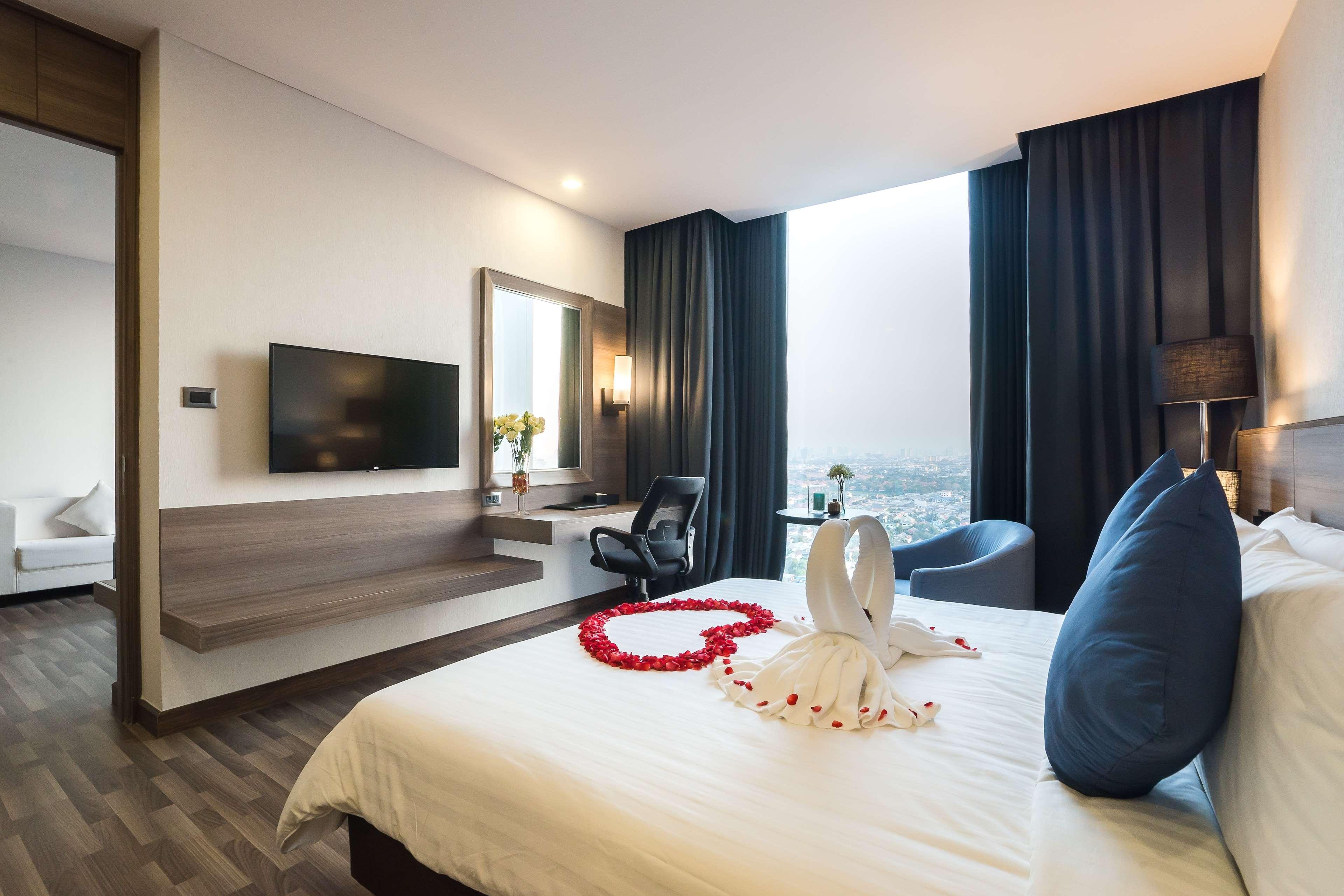 Best Western Plus Wanda Grand Hotel Нонтабури Екстериор снимка